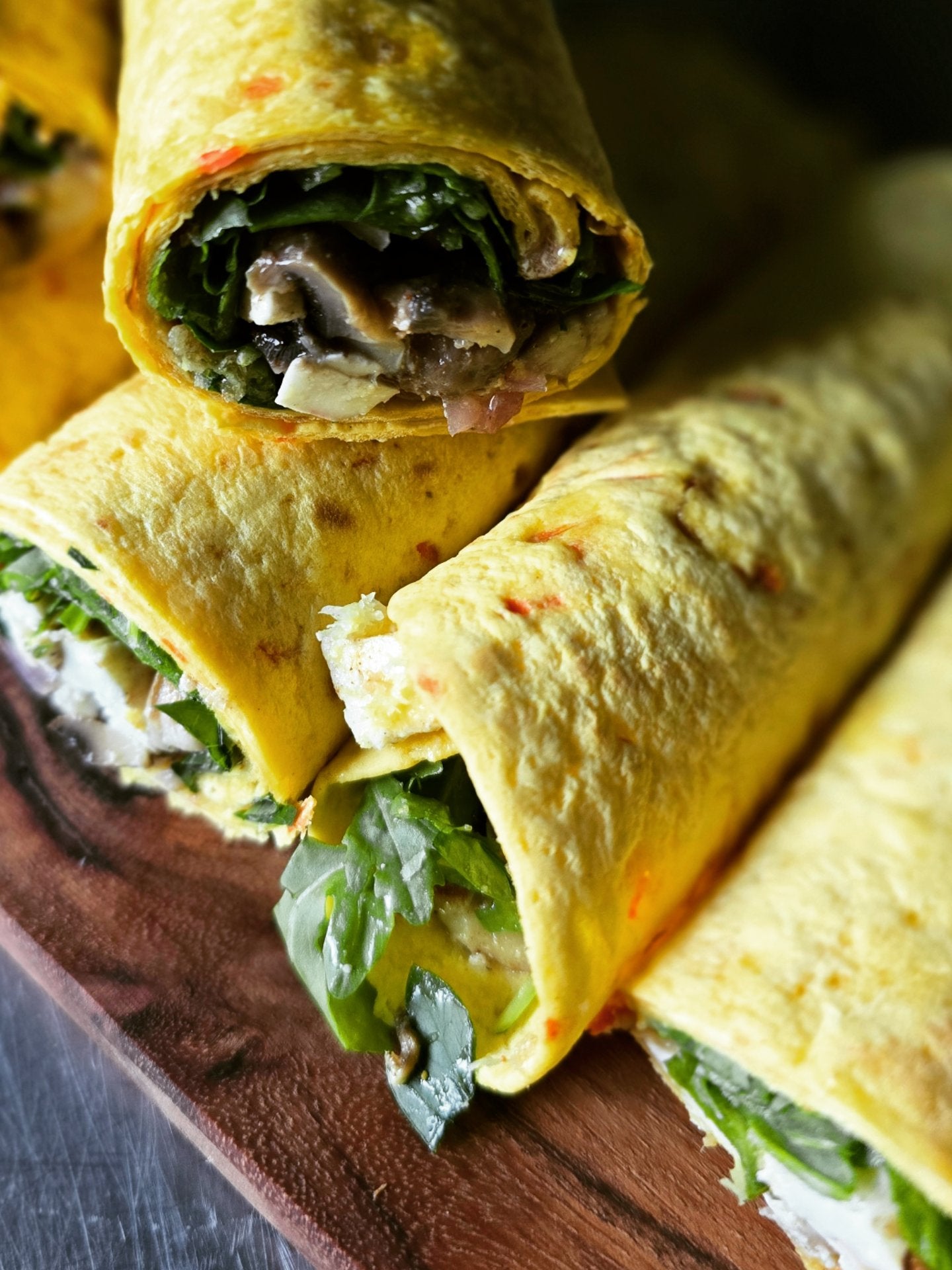 Glutenvrij // Wrap Vega (champignons, feta, pijnboompitten, peterselie, ras el hanout)